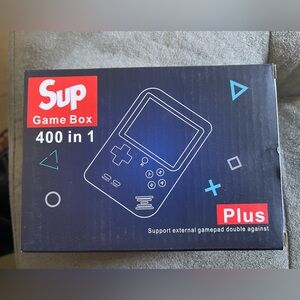 Game Box Plus - white